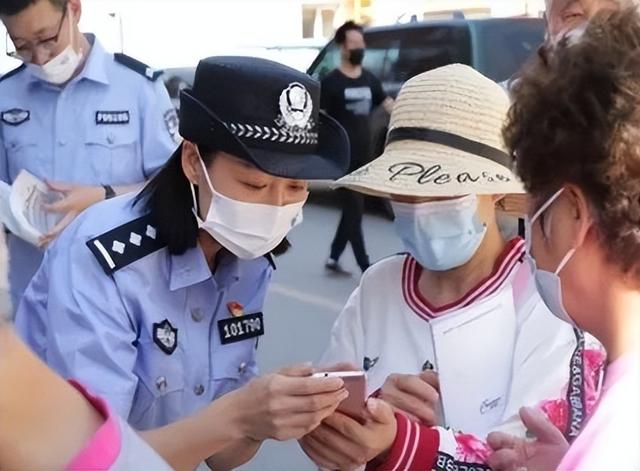 危险的wifi，国家网络安全教育日ppt（千万别用Wi-Fi万能钥匙）