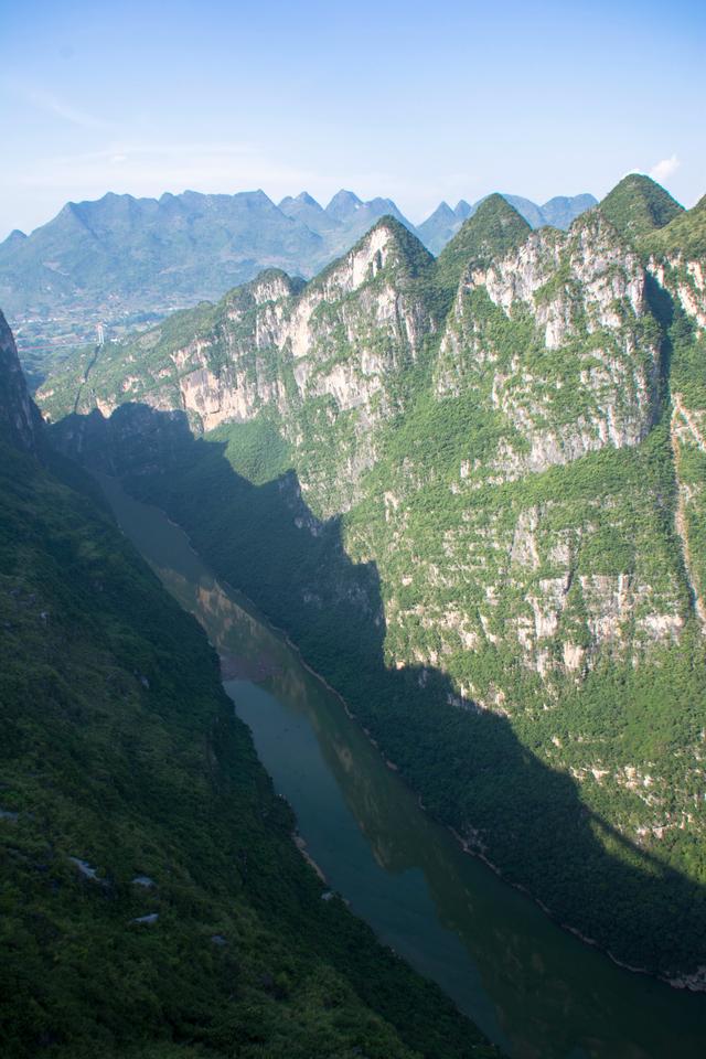 贵州最美的公路介绍，壮美的贵州遵义大发渠特大桥