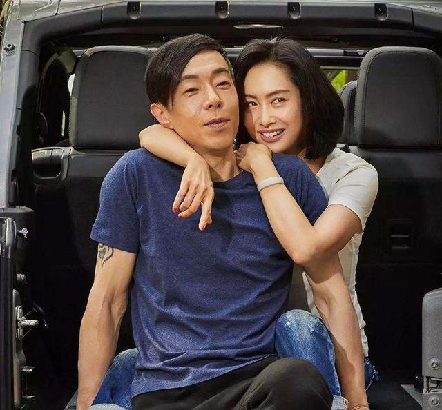 朱茵谈周星驰和黄贯中，曾坚持反对婚前亲密行为