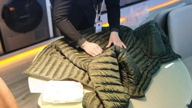 一件羽绒服一般穿几年，羽绒服穿了十年还暖和吗