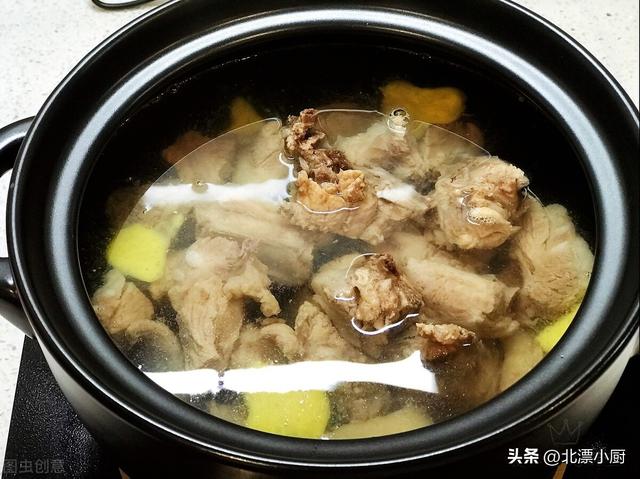 怎样炖排骨才好吃，清炖排骨怎么炖好吃还烂肉嫩