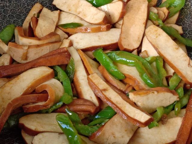 年夜饭菜谱大全20道，年夜饭必备的二十道菜简单好吃（年夜饭会做这20道菜）