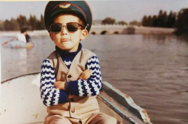 郭京飞和鲍莉儿子，老男孩郭京飞与鲍莉闪婚