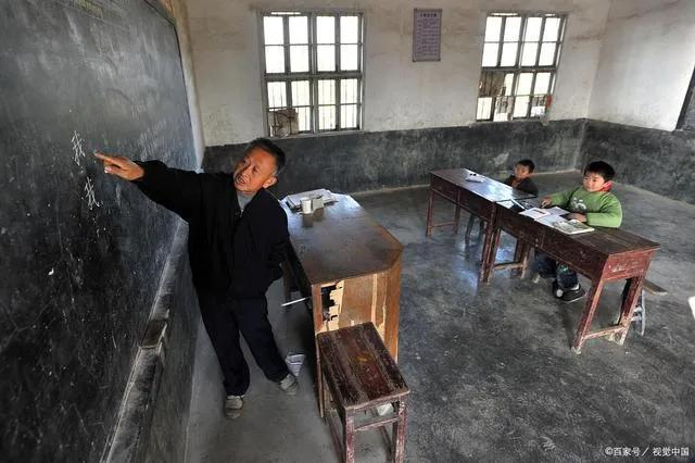 乡村小学生条件，农村小学的怪象