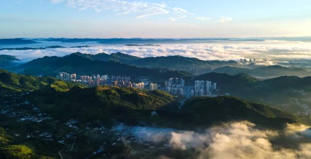 成都夜景必去之地，成都著名景点宽窄巷子夜晚（成都晚上怎么找耍的地方）