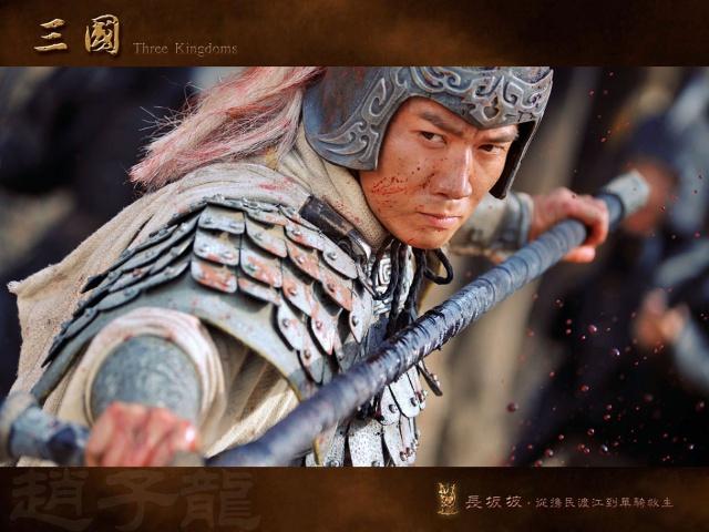 新三国三英战吕布，新三国三英吕布（刘备都差一点挂了）