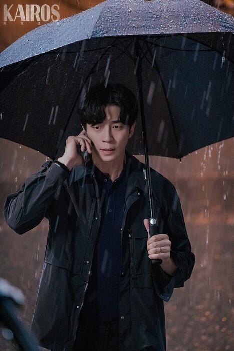 黑暗荣耀更新频率，韩剧《黑暗荣耀2》开播一天