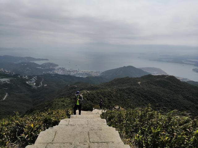 东山岛十大网红景点 苏峰山，绝美山海大观深圳第三峰