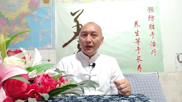 白醋为什么可以软化鱼刺，吃醋能软化血管软化鱼刺