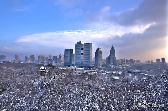 乌鲁木齐是几线城市，与乌鲁木齐发展相近的省会城市（乌鲁木齐会不会成为2线城市）