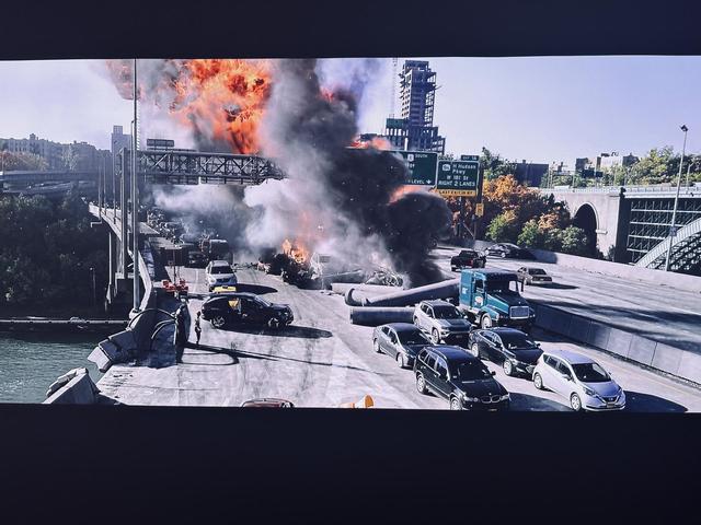 峰米小米激光电视对比评测，万元全色激光电视到底好不好用