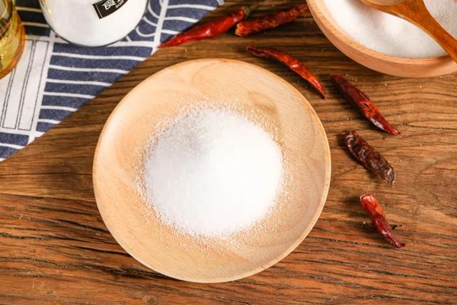 食盐的10种用途，食盐除了吃还有这些用处