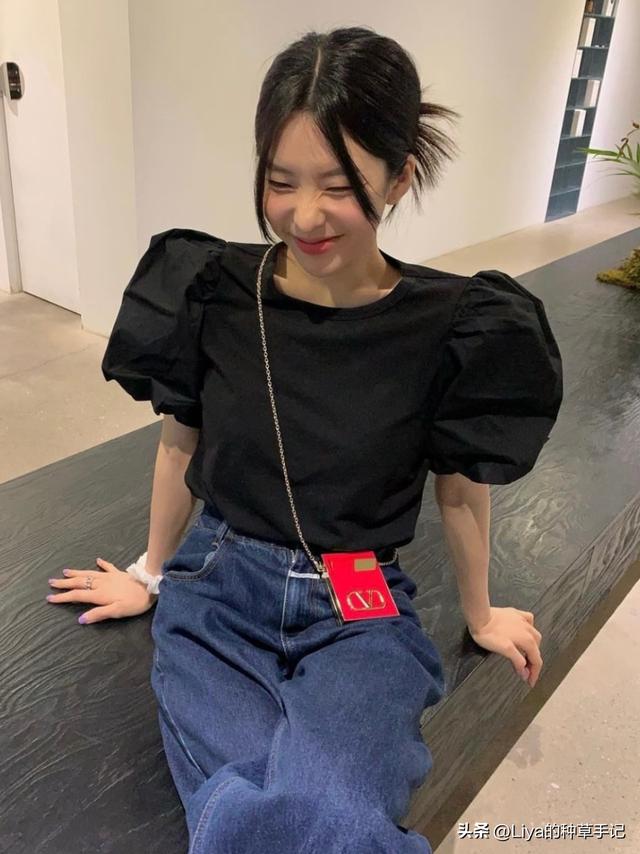 今年流行大包包，今夏最时髦的大包包都在这