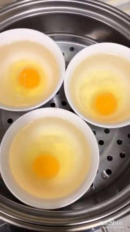 煮荷包蛋最简单方法，蒸煮荷包蛋小窍门