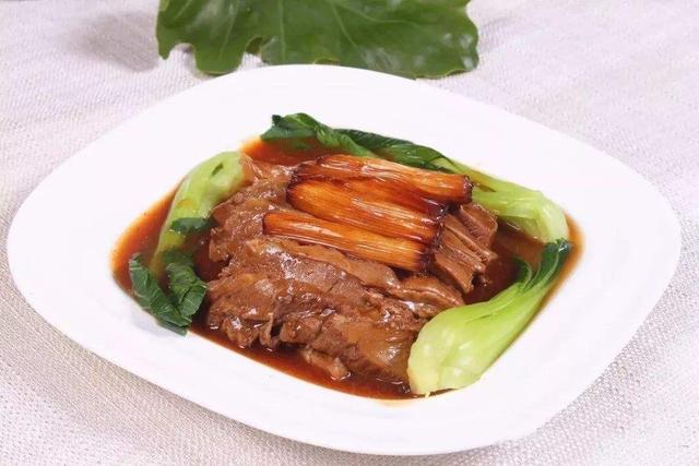 河南十大名菜家常菜，外地人来河南餐厅点哪几道菜才不尴尬