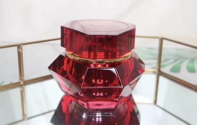 40岁抗皱紧致面霜推荐，30-40岁抗皱面霜排行榜（建议常备这4款平价抗老面霜）