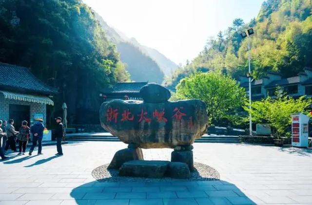 黄浦江的源头地图，黄浦江注入长江之处为何被称作吴淞口