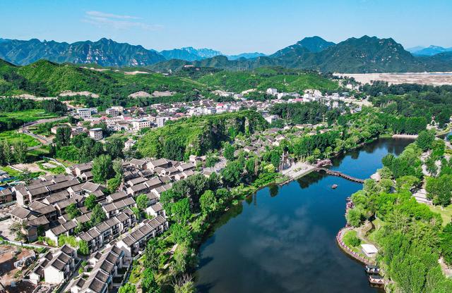 易县旅游景点太行水镇宣传语，文旅小镇河北乡村振兴的特色名片