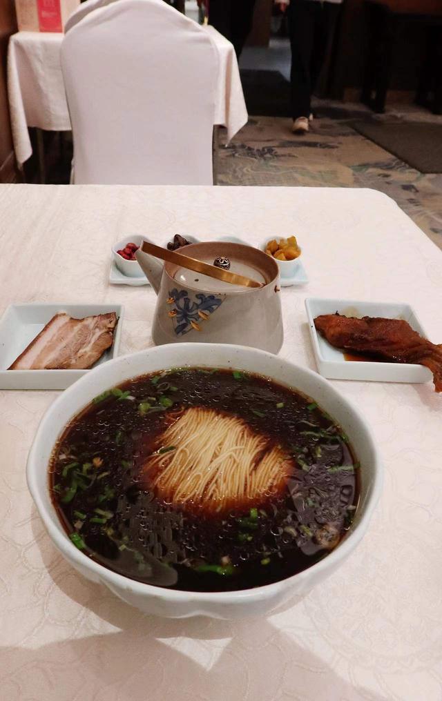 苏州最好吃的焖面在哪里，苏州本地人经常会去吃的一家面馆