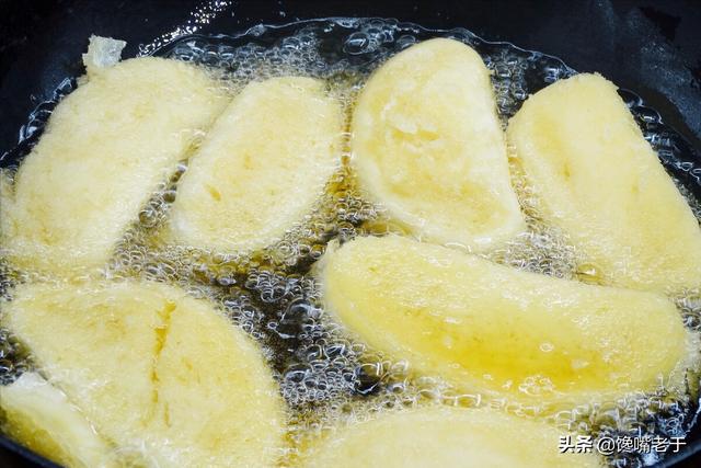 炸馒头片怎么脆又不油，如何炸馒头片酥脆不油腻（炸馒头片不要裹蛋液）