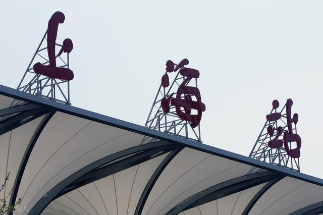 呼和浩特火车站，呼和浩特各站列车还在运行吗