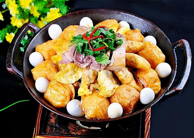 安徽有什么美食，超出名的安徽美食你都吃过几道呢（道道都是安徽人的“心头爱”）