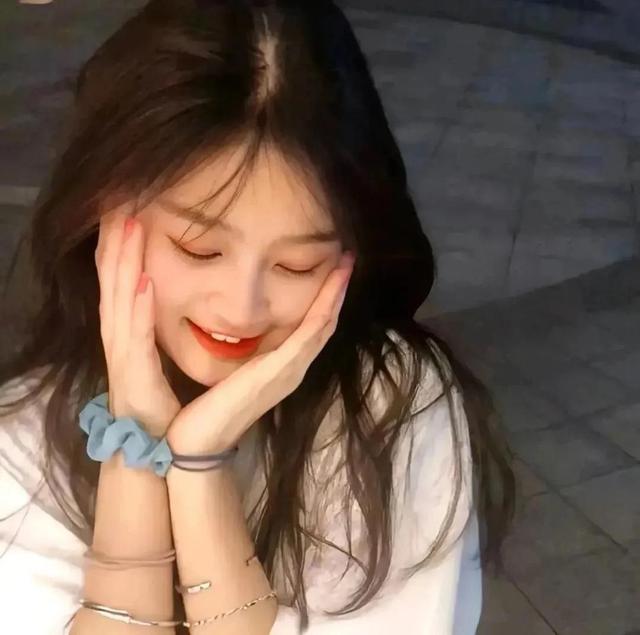 女生昵称配头像，好看的头像女加昵称（优质女生头像➕古风网名）