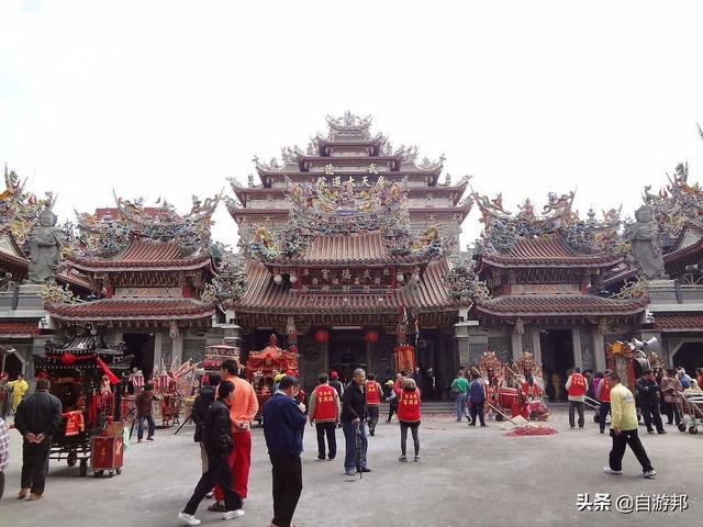 去哪祭拜泰山老奶奶，泰山之上的碧霞祠—俗称泰山老奶奶