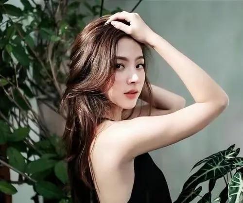 平采娜小水是一个人吗，泰国女星—初恋这件小事的女主角小水