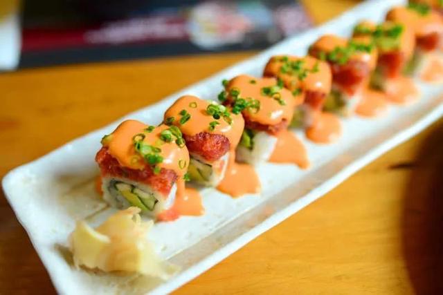 芥末和辣根的区别，我们吃过的芥末其实是辣根（芥末跟辣根有什么区别）