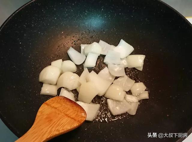家常番茄炖牛肉的做法大全，简单煮一锅番茄炖牛肉