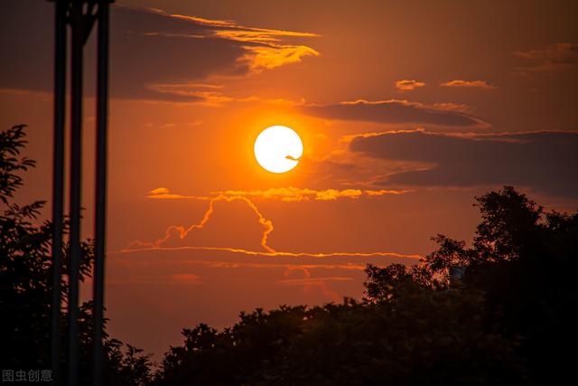 最美夕阳照配图，最美不过夕阳红
