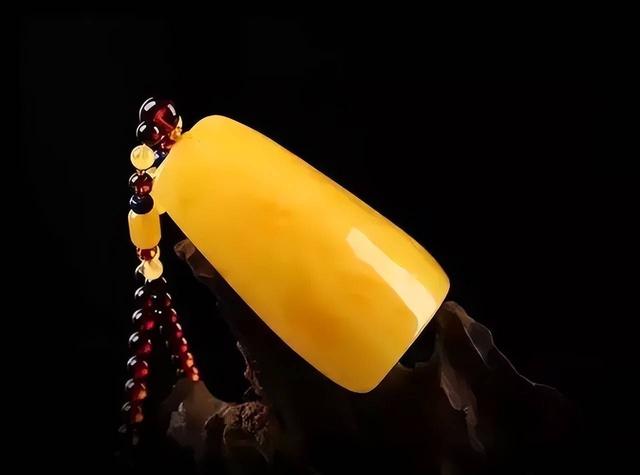 史上最全蜜蜡品种图鉴，看一下你的蜜蜡值不值