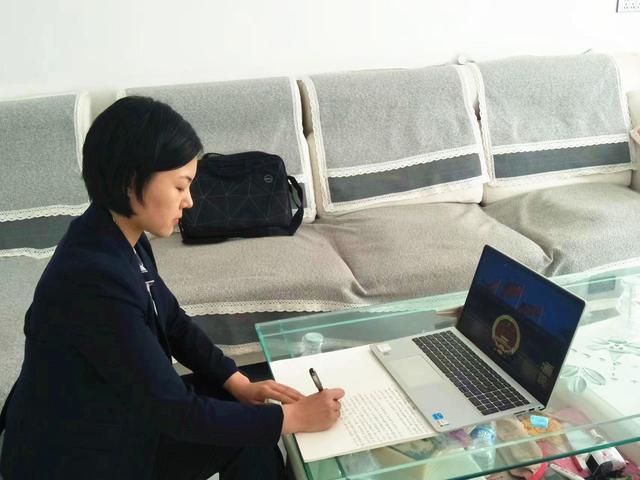 让青春开出绚丽之花，让青春之花绚丽绽放