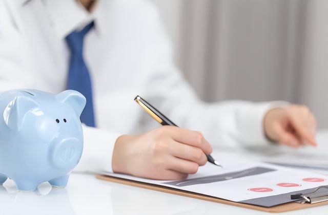 金融学专业就业方向及前景，金融学专业就业方向及前景如何（金融学专业毕业后10条从业路径）