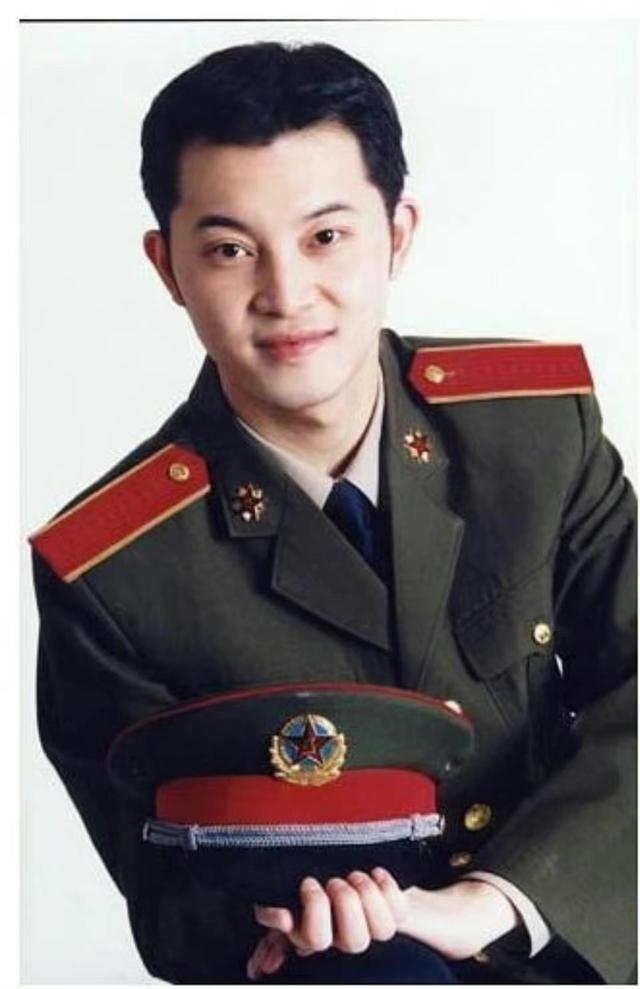 李克勤个人身高体重多少，李克勤偏靠才华吃饭