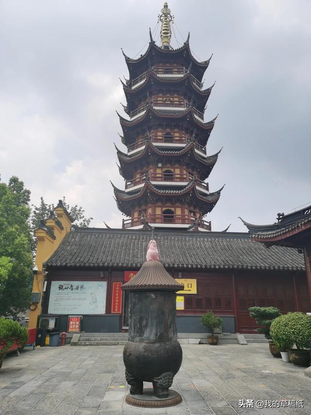 鸡鸣寺在哪个城市，古鸡鸣寺地点（天太热，南京鸡鸣寺的樱花开了）