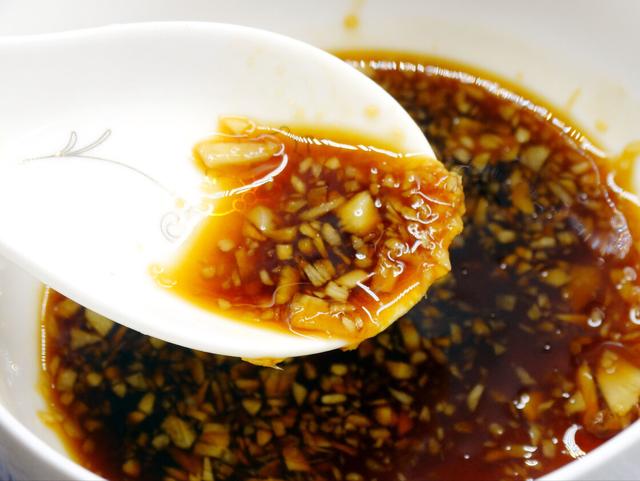 皮蛋怎样凉拌好吃，凉拌皮蛋是怎样做才好吃