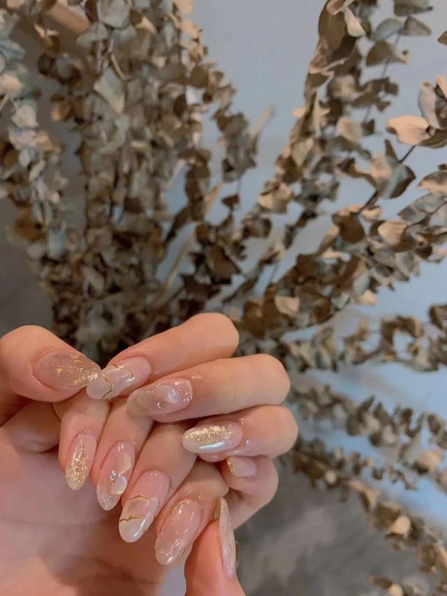 图片指甲美甲图案，美甲师必备100种指甲（全网最好看的100款美甲）