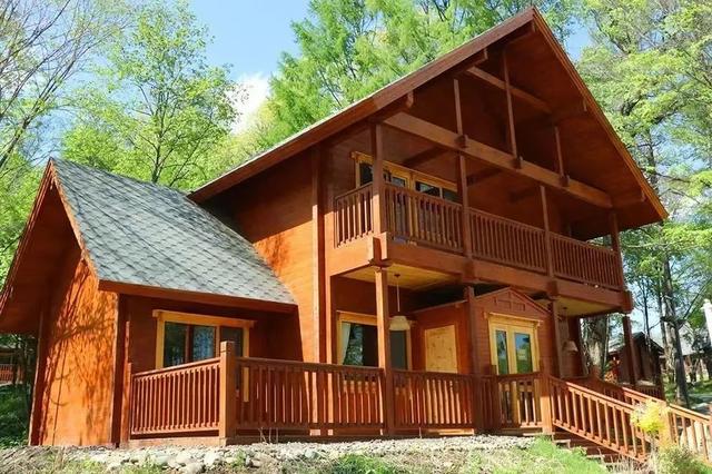 长白山旅游详细介绍，高铁、航班、自驾