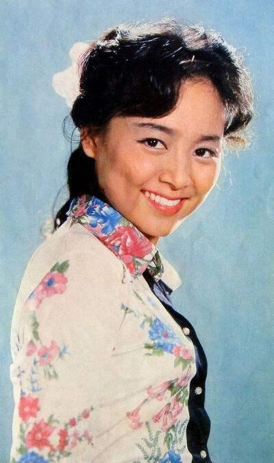 没有整过容的女明星，90年没整过容的女明星（“不老女神”现原形）