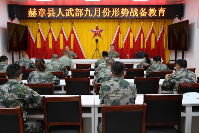 加强练兵备战官兵应该怎么做，以底线思维抓练兵备战