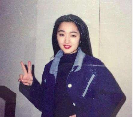 30岁杨钰莹近况如何，曾为爱隐退却身败名裂