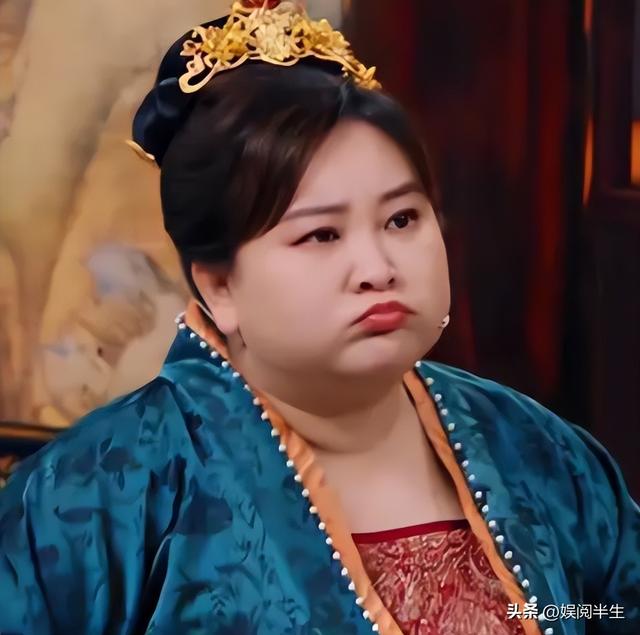 年龄和颜值不成正比的几位明星，明明长得不好看