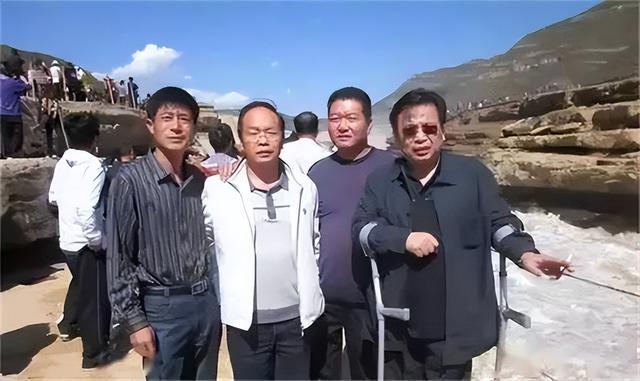 抗越英雄徐良历史，抗越英雄徐良1987年登春晚舞台