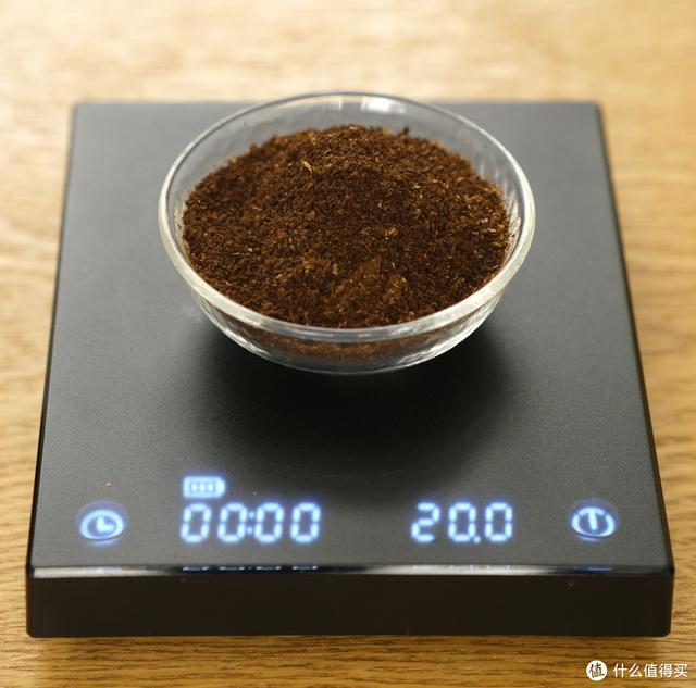 如何优雅的制作一杯手工咖啡，一杯最原始的手工咖啡是怎么做出来的