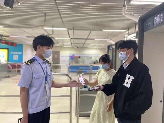 成都地铁一号线，成都地铁一号线哪个站最大