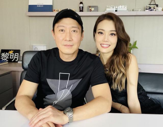 黎明现在是几线艺人，55岁黎明低调现身演唱会