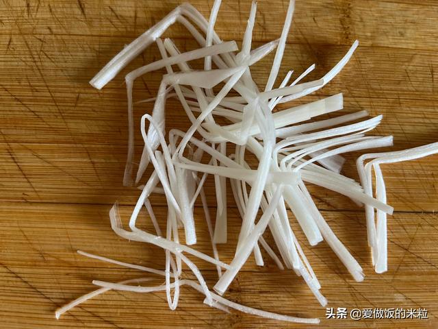 在家做清蒸鲽鱼怎么做，做法简单味道一流