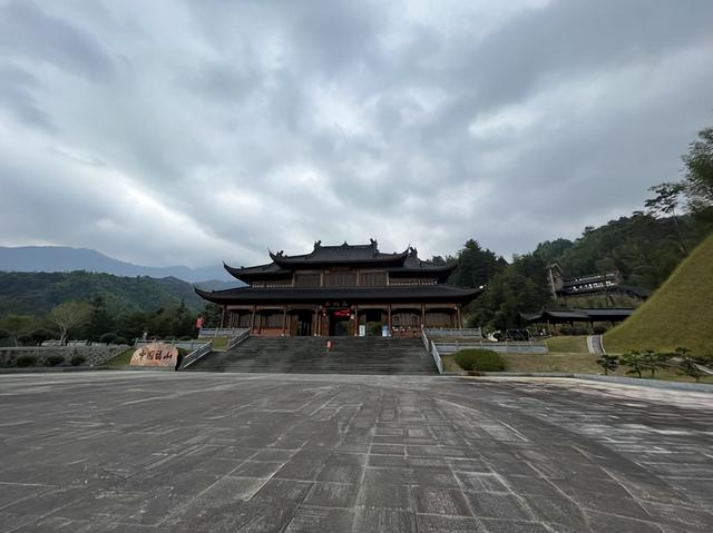 江西最值得去的旅游景点有哪些，江西最值得去的五大景区和门票